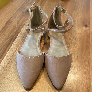 Old Navy Pointed Toe Ankle Strap Flat